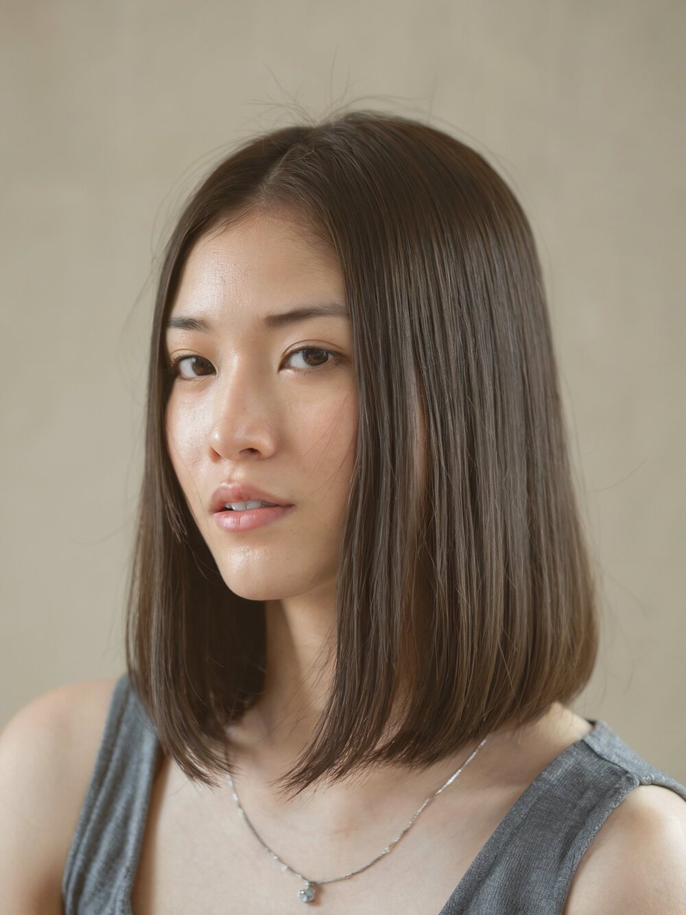 Easy shoulder-length hairstyle